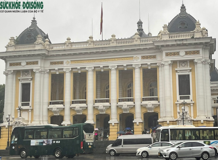 'Hoàn Kiếm là biểu tượng, là niềm tự hào của chúng tôi' - Ảnh 2.