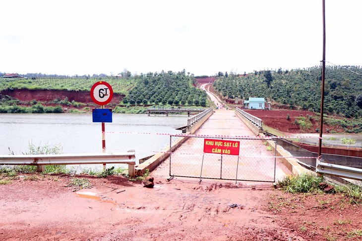 Đắk Nông: Sạt trượt, nứt gãy bất thường tại hồ chứa nước Đắk N’ting - Ảnh 3.