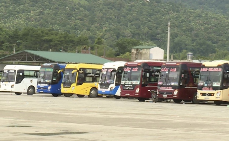 Giả danh công an nhờ nhận hàng, thanh toán trước rồi chiếm đoạt tiền của nhà xe - Ảnh 1.