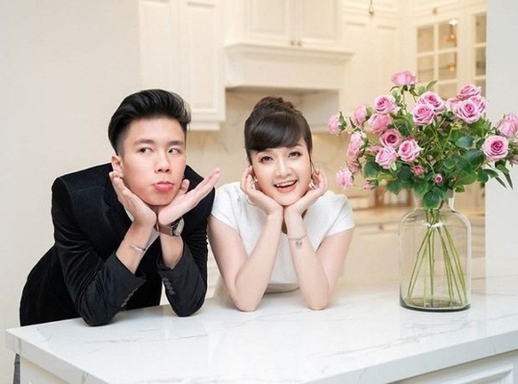 Mẹ chồng nữ danh hài đất Bắc: Chưa bao giờ lộ diện nhưng luôn tuyệt vời qua lời kể của con dâu - Ảnh 7. Mẹ chồng nữ danh hài đất Bắc: Chưa bao giờ lộ diện nhưng luôn tuyệt vời qua lời kể của con dâu - Ảnh 7.