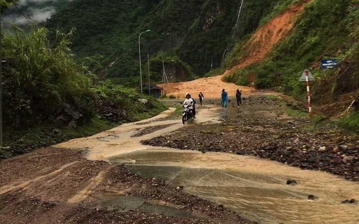 Mưa lũ, sạt lở gây hậu quả nghiêm trọng tại Bắc Bộ và Tây Nguyên: Bộ GTVT chỉ đạo khẩn