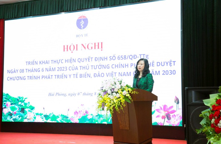 Triển khai thực hiện chương trình phát triển y tế biển, đảo Việt Nam: Phải rõ đường đi nước bước ngay từ đầu - Ảnh 1. Triển khai thực hiện chương trình phát triển y tế biển, đảo Việt Nam: Phải rõ đường đi nước bước ngay từ đầu - Ảnh 1.