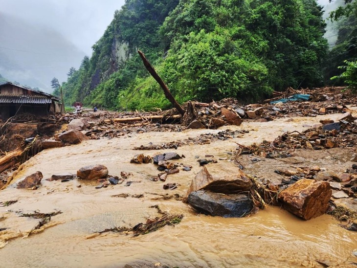 Mưa lũ, sạt lở đất tại miền Bắc khiến 11 người tử vong - Ảnh 2.