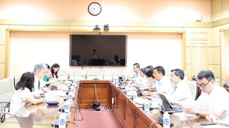 Thứ trưởng Bộ Y tế Trần Văn Thuấn tiếp Giám đốc Chương trình chăm sóc giảm nhẹ toàn cầu - Ảnh 1. Thứ trưởng Bộ Y tế Trần Văn Thuấn tiếp Giám đốc Chương trình chăm sóc giảm nhẹ toàn cầu - Ảnh 1.