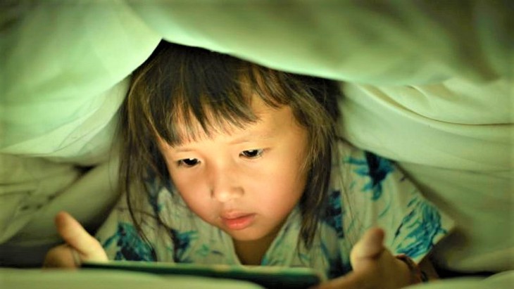 Cách nào giúp con "cai nghiện" các thiết bị điện tử? - Ảnh 1.