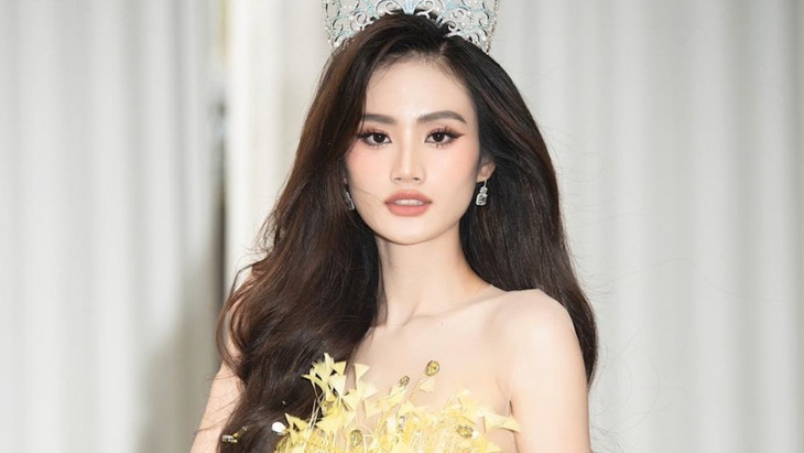 Antifan đi quá xa khi tổ chức offline, 'tấn công' người thân của Hoa hậu Ý Nhi - Ảnh 1. Antifan đi quá xa khi tổ chức offline, 'tấn công' người thân của Hoa hậu Ý Nhi - Ảnh 1.