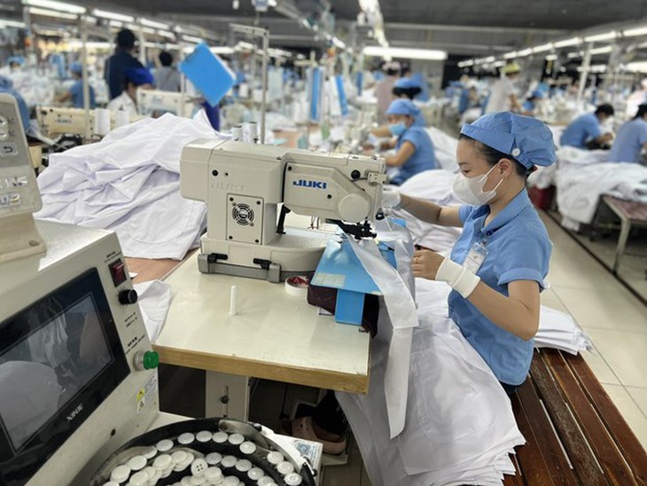 Lùi thời gian chốt phương án tăng lương tối thiểu vùng sang quý 4/2023 - Ảnh 2. Lùi thời gian chốt phương án tăng lương tối thiểu vùng sang quý 4/2023 - Ảnh 2.