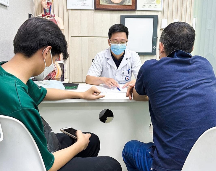 Cẩn trọng khi cắt bao quy đầu- Ảnh 2.