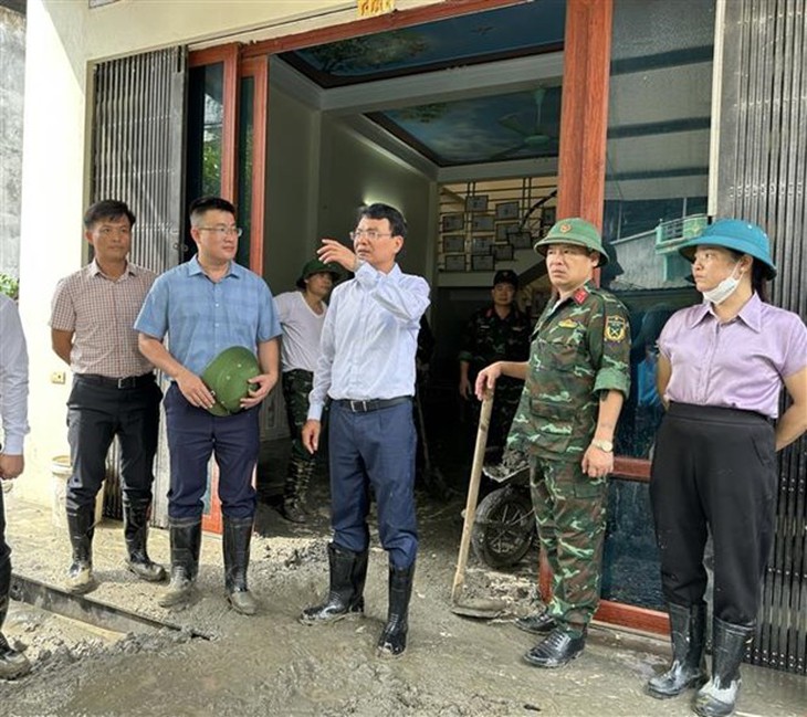 Dồn toàn lực khắc phục sự cố vỡ cống tràn xả thải ở Lào Cai - Ảnh 1.