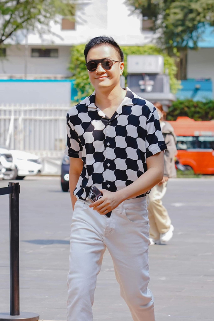 Ngỡ ngàng ngoại hình Lương Mạnh Hải tái ngộ Tăng Thanh Hà sau 15 năm 'Bỗng dưng muốn khóc' - Ảnh 7. Ngỡ ngàng ngoại hình Lương Mạnh Hải tái ngộ Tăng Thanh Hà sau 15 năm 'Bỗng dưng muốn khóc' - Ảnh 7.