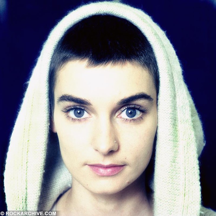 Đám tang Sinéad O'Connor: Hàng nghìn người tiếc thương tiễn đưa ngôi sao nhạc pop ở Ireland - Ảnh 3.