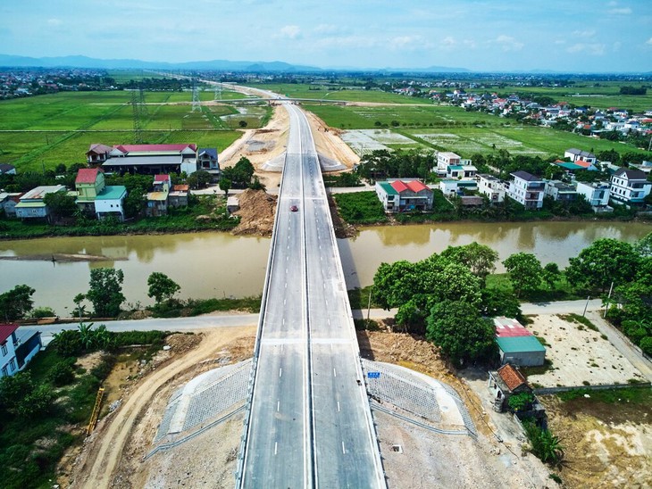 Điểm danh loạt công trình giao thông trăm, nghìn tỷ khánh thành trong dịp 2/9 - Ảnh 4.