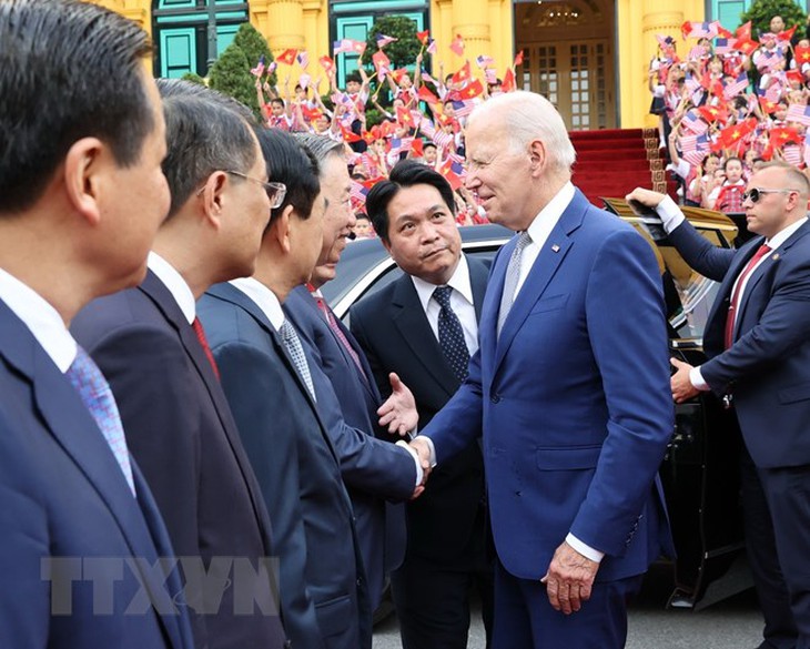 Tổng Bí thư Nguyễn Phú Trọng chủ trì Lễ đón chính thức Tổng thống Hoa Kỳ Joe Biden - Ảnh 6. Tổng Bí thư Nguyễn Phú Trọng chủ trì Lễ đón chính thức Tổng thống Hoa Kỳ Joe Biden - Ảnh 6.