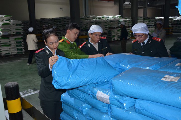 Nghệ An: Xử lý nghiêm các hành vi vi phạm về an toàn thực phẩm dịp Tết Trung thu - Ảnh 1. Nghệ An: Xử lý nghiêm các hành vi vi phạm về an toàn thực phẩm dịp Tết Trung thu - Ảnh 1.