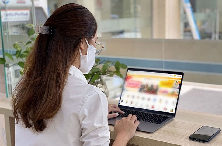 Tân sinh viên sốc trước muôn vàn khó khăn khi xa nhà - Ảnh 2.