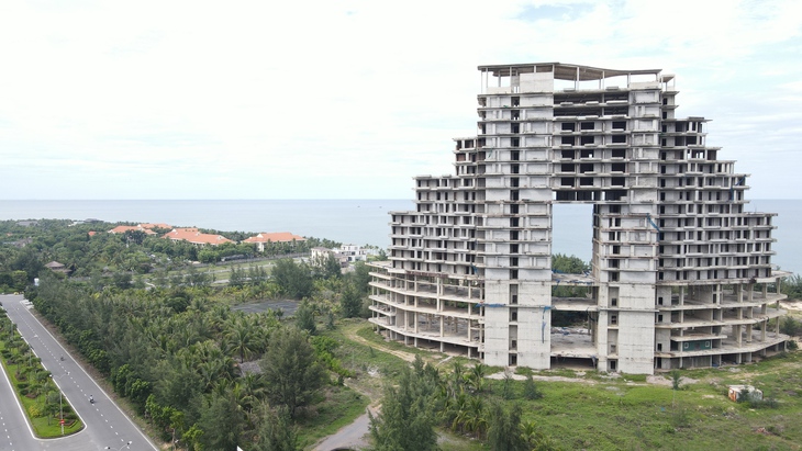Những dự án chậm tiến độ, chậm sử dụng đất có đang gây lãng phí "đất vàng" ven biển Quảng Bình ? - Ảnh 1.