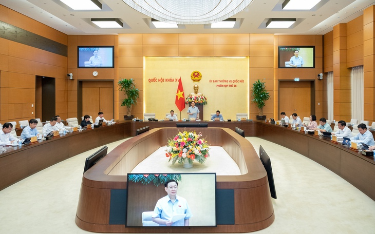 Chủ tịch Quốc hội: UBTVQH họp với tinh thần "làm hết việc"