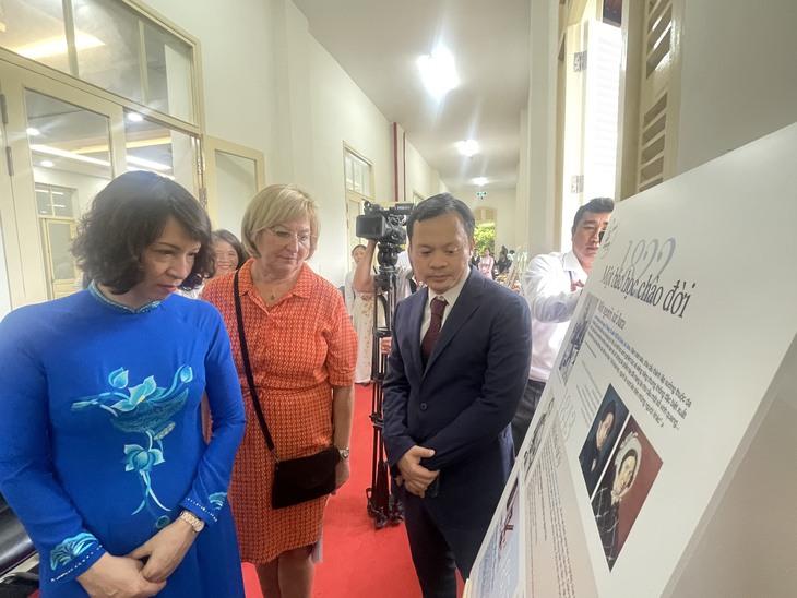 Thứ trưởng Bộ Y tế: Cần học hỏi tinh thần, đam mê từ nhà khoa học Louis Pasteur - Ảnh 2. Thứ trưởng Bộ Y tế: Cần học hỏi tinh thần, đam mê từ nhà khoa học Louis Pasteur - Ảnh 2.
