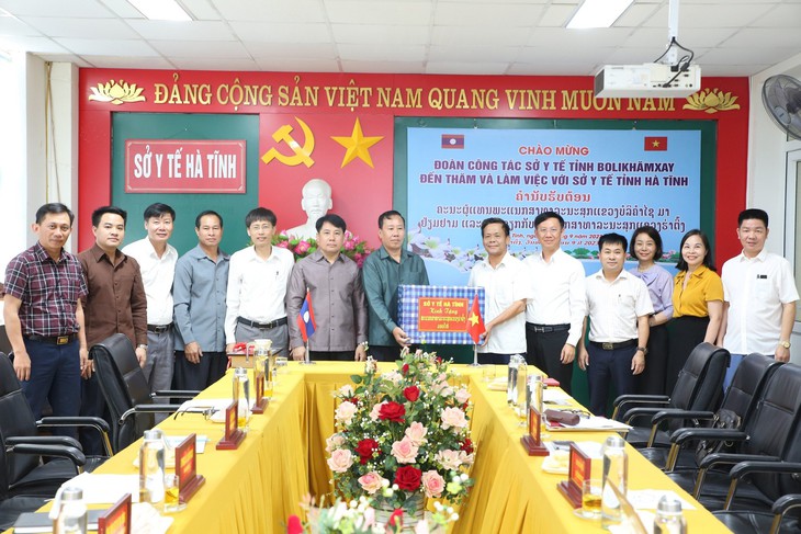 Hội nghị trao đổi kinh nghiệm, hợp tác y tế biên giới giữa Bolykhamxay và Hà Tĩnh - Ảnh 5. Hội nghị trao đổi kinh nghiệm, hợp tác y tế biên giới giữa Bolykhamxay và Hà Tĩnh - Ảnh 5.