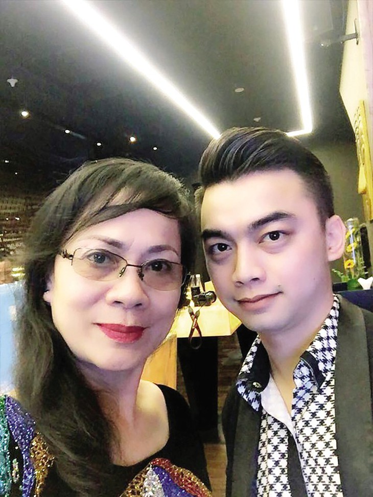 Nghệ sĩ Hương Dung nhắn gửi con trai Hà Duy sau án phạt dừng bay: Thất bại ở đâu hãy đứng lên ở đó - Ảnh 1.
