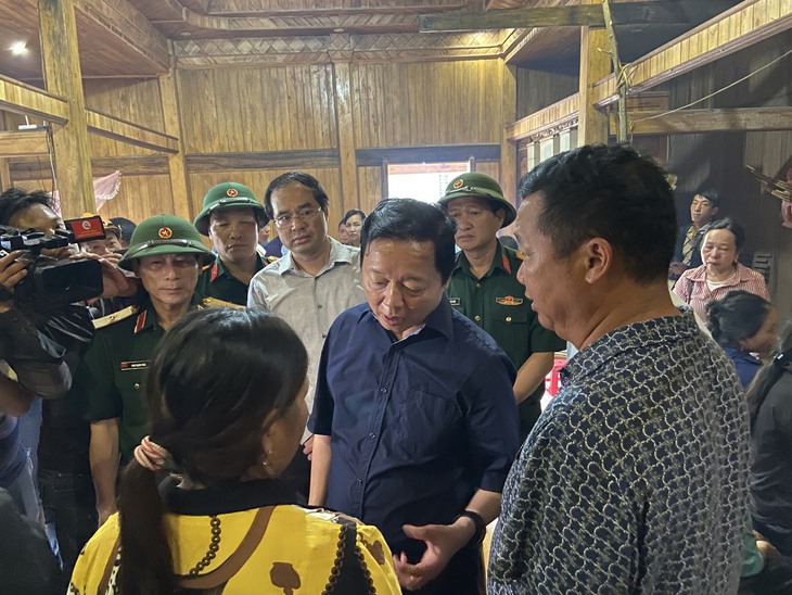 Cảnh tan hoang sau trận lũ ống kinh hoàng ở Lào Cai - Ảnh 8.