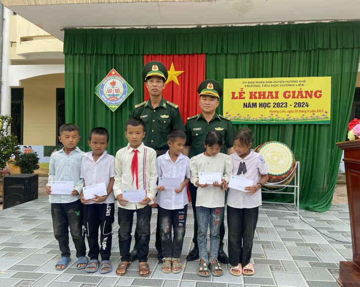 Hà Tĩnh: Nhiều hoạt động ý nghĩa giúp đỡ đồng bào dân tộc thiểu số- Ảnh 7.