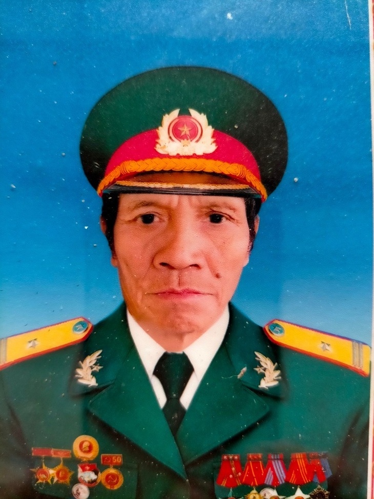 Anh hùng người Pako lập kỷ lục gùi đạn dược ở chiến trường xưa qua đời - Ảnh 1.