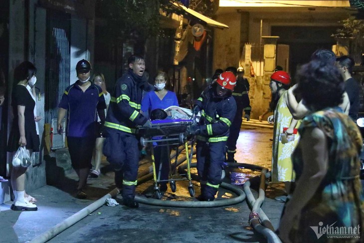 Người thoát nạn trong vụ cháy dễ bị sang chấn tâm lý, cần làm gì để vượt qua tâm lý hoảng loạn? - Ảnh 3.