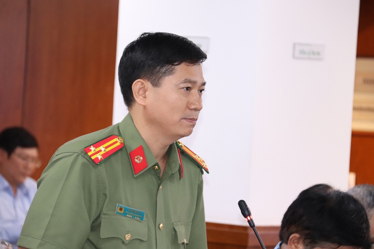 Cháy chung cư, nhà cao tầng người dân nên làm gì để thoát nạn an toàn - Ảnh 1.