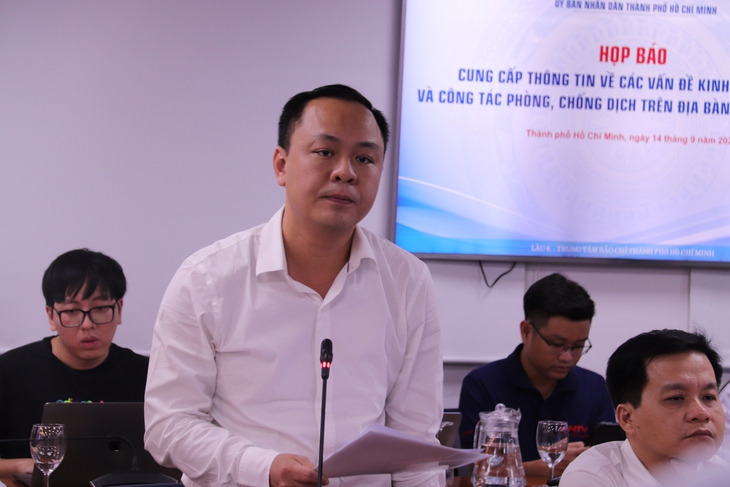 TPHCM: Hơn 2.000 trẻ mắc đau mắt đỏ trong ngày 13/9 - Ảnh 1.