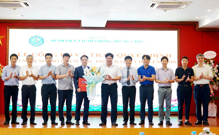 Bộ Y tế bổ nhiệm Phó Giám đốc Phụ trách chuyên môn BV Tai Mũi Họng Trung ương - Ảnh 2.
