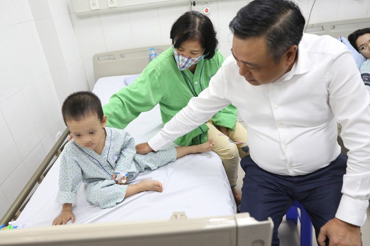Chủ tịch Hà Nội: Hỗ trợ cao nhất, lo toan đầy đủ, chu đáo với các nạn nhân vụ cháy chung cư mini - Ảnh 2. Chủ tịch Hà Nội: Hỗ trợ cao nhất, lo toan đầy đủ, chu đáo với các nạn nhân vụ cháy chung cư mini - Ảnh 2.
