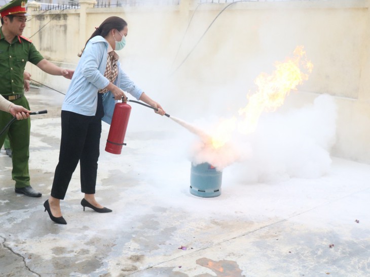 Thủ tướng: Tổng rà soát, kiểm tra PCCC tại chung cư, nhà ở nhiều căn hộ, nhà trọ trước 15/11 - Ảnh 3.