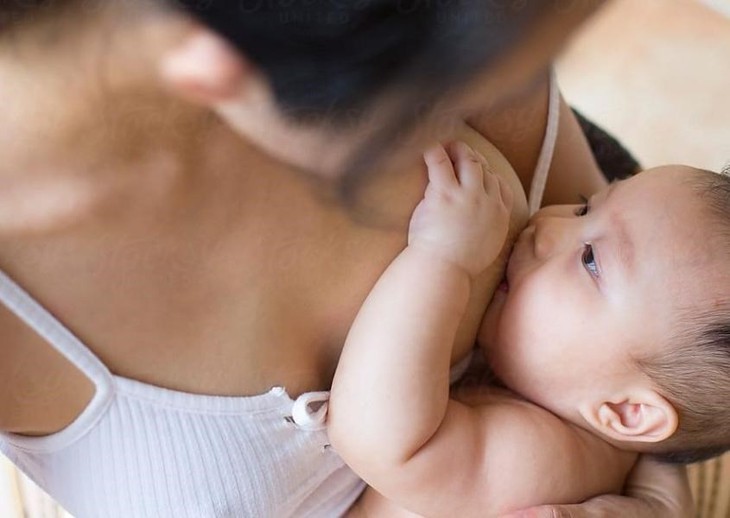 Chăm sóc trẻ sơ sinh đúng cách các bà mẹ cần biết - Ảnh 2.