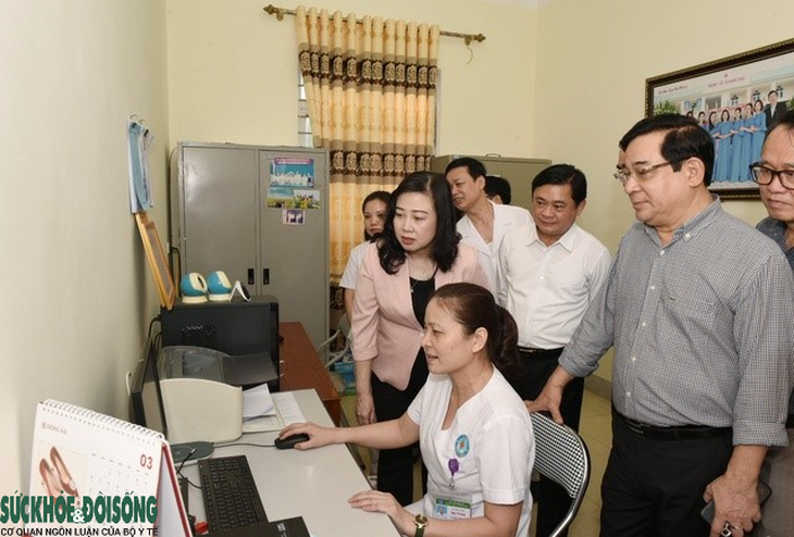 Nỗ lực, sớm đưa Nghệ An trở thành Trung tâm Y tế của khu vực Bắc Trung Bộ - Ảnh 1.