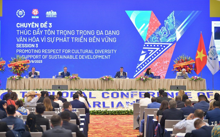 Thúc đẩy tôn trọng đa dạng văn hóa vì sự phát triển bền vững