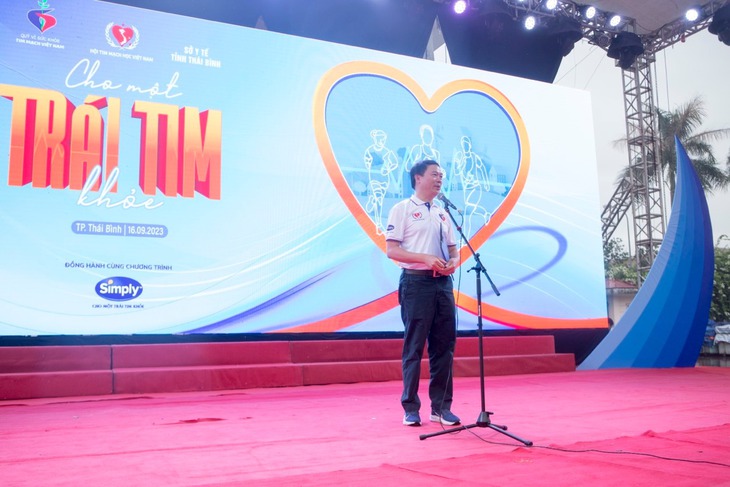 Mỗi năm khoảng 200.000 người Việt tử vong vì tim mạch, 8 lời khuyên để không mắc bệnh này - Ảnh 1. Mỗi năm khoảng 200.000 người Việt tử vong vì tim mạch, 8 lời khuyên để không mắc bệnh này - Ảnh 1.
