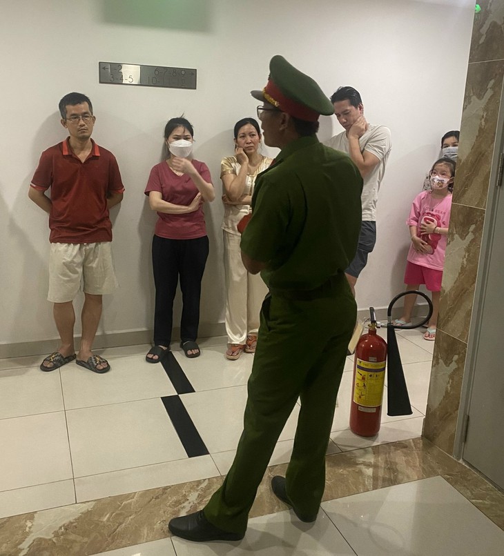 Sau vụ cháy chung cư mini Hà Nội: Bình Dương xử lý nghiêm các hành vi vi phạm PCCC - Ảnh 2. Sau vụ cháy chung cư mini Hà Nội: Bình Dương xử lý nghiêm các hành vi vi phạm PCCC - Ảnh 2.