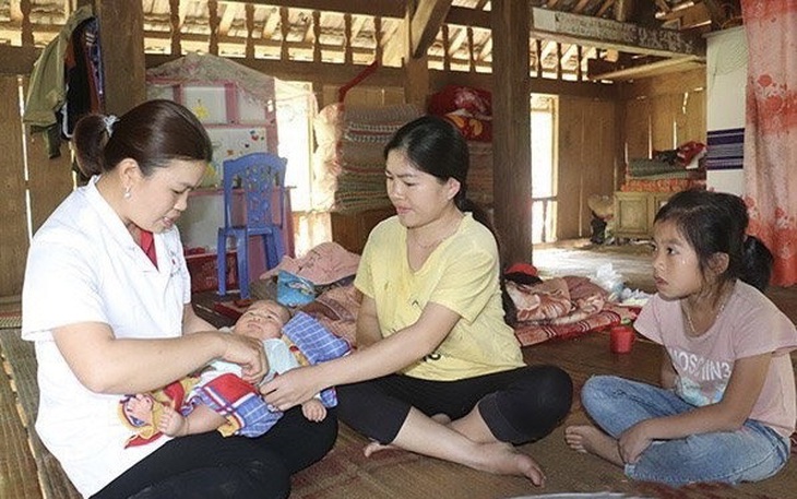 Những lưu ý khi chăm sóc bà mẹ sau sinh