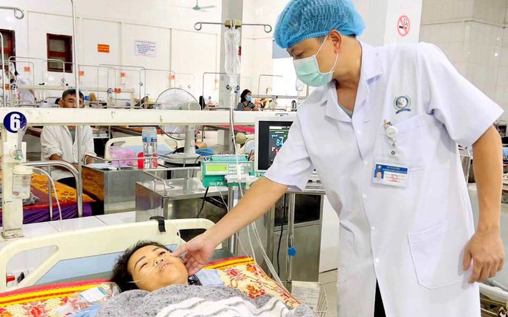 Báo động đỏ liên viện, bác sĩ hiến máu cứu sản phụ vỡ tử cung