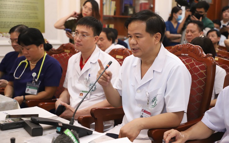 Vụ cháy chung cư mini: Đánh giá nguy cơ di chứng thần kinh của nam bệnh nhân thở máy, điều trị tâm lý các trường hợp khác
