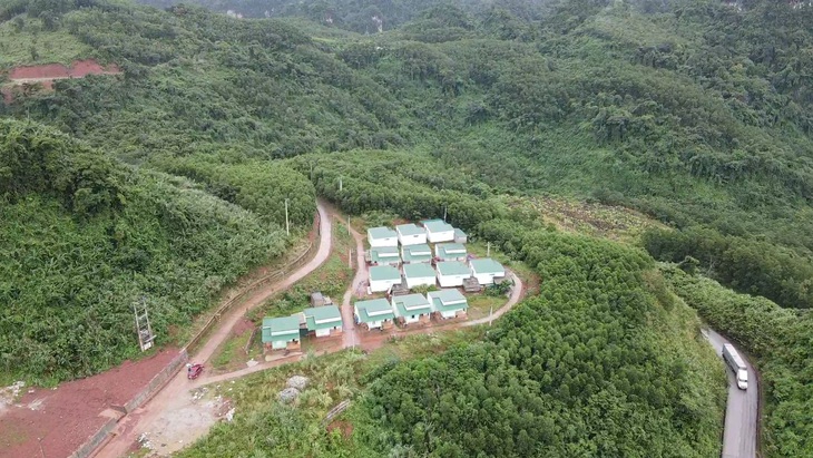 Chương trình MTQG 1719 mang lại cơ hội xây những ngôi nhà '3 cứng' cho đồng bào Chứt- Ảnh 4. Chương trình MTQG 1719 mang lại cơ hội xây những ngôi nhà '3 cứng' cho đồng bào Chứt- Ảnh 4.
