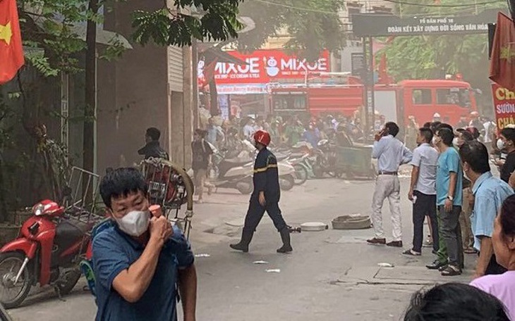 Hệ thống chữa cháy kích hoạt bị lỗi, người dân phố Hoàng Văn Thái, Thanh Xuân tá hỏa trong khói mù mịt