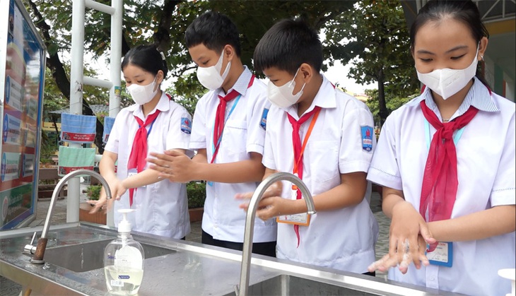 Hơn 10. 000 ca đau mắt đỏ, Quảng Bình rốt ráo chống dịch, bác sĩ khuyến cáo gì ? - Ảnh 6.