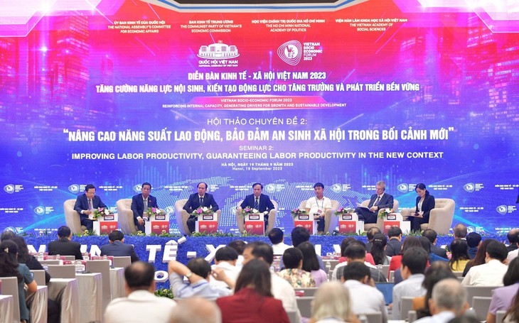 Bảo đảm an sinh xã hội lâu dài cho người lao động nhằm tránh tình trạng rút BHXH một lần - Ảnh 1.