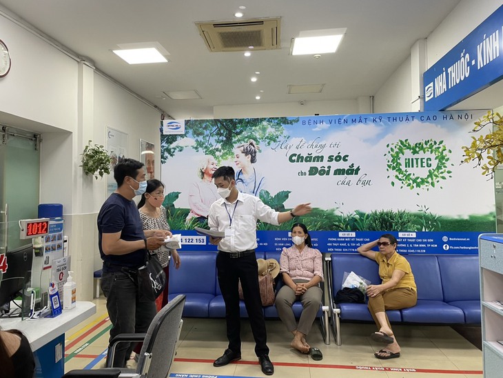 Chuyên gia chỉ ra 'thời điểm vàng' để mổ phaco đem lại thị lực tốt nhất - Ảnh 3. Chuyên gia chỉ ra 'thời điểm vàng' để mổ phaco đem lại thị lực tốt nhất - Ảnh 3.