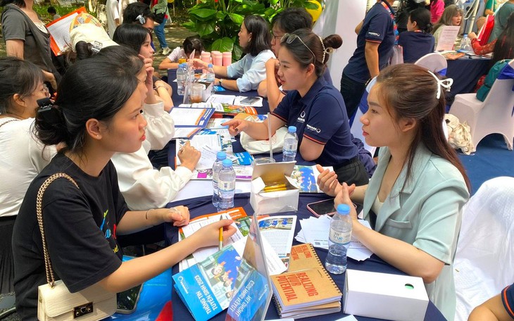 Các trường đại học thu học phí thế nào trong năm học này?