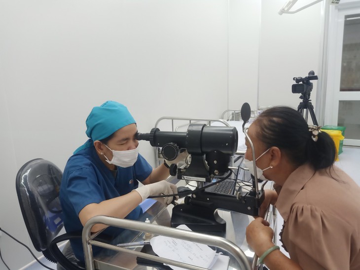 Y tế Bình Dương tinh gọn bộ máy, cải thiện về chất - Ảnh 1.