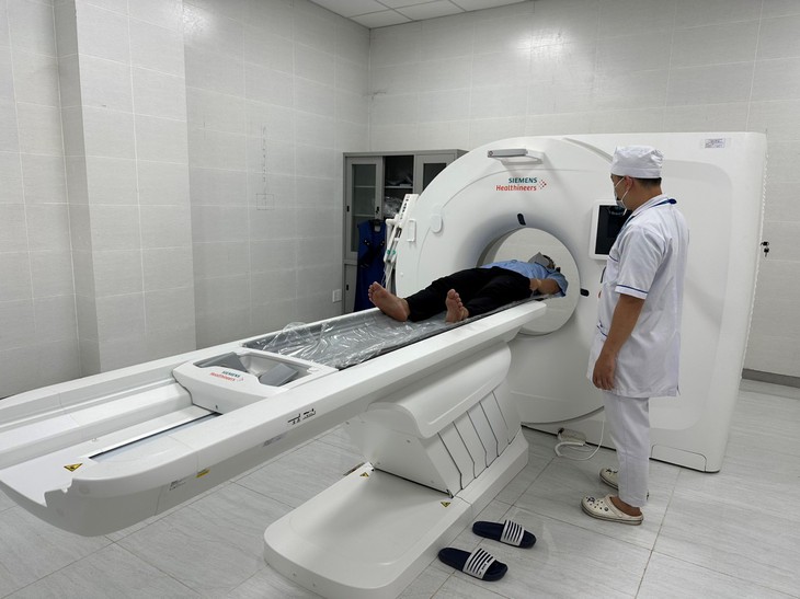 Y tế Bình Dương tinh gọn bộ máy, cải thiện về chất - Ảnh 3.