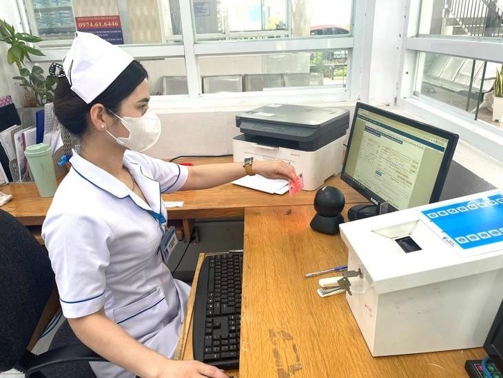 Y tế Bình Dương tinh gọn bộ máy, cải thiện về chất - Ảnh 4.
